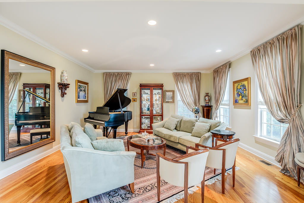 24 Legends Cir, Melville Explorify3d