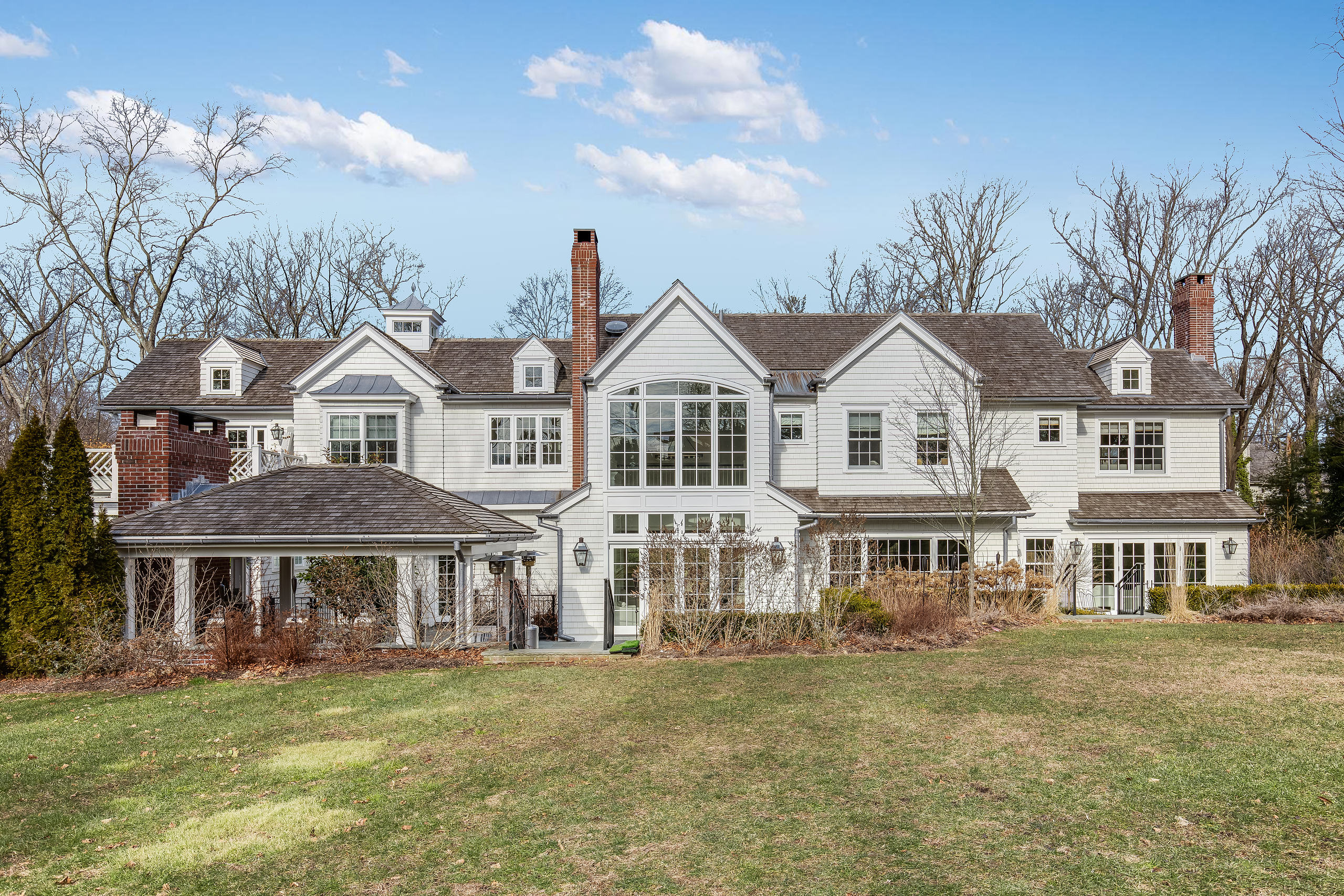 1244 Moores Hill Rd, Syosset Explorify3d