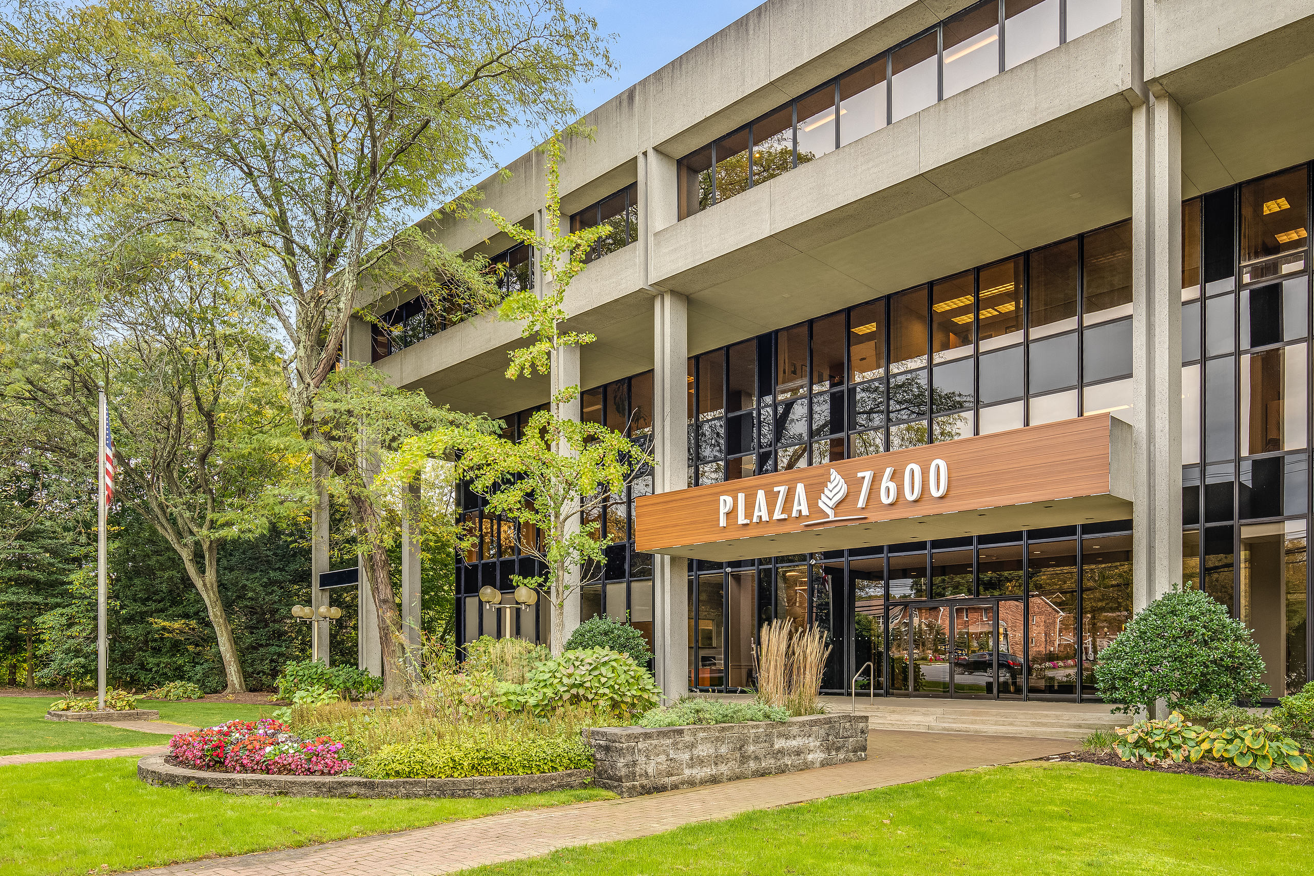 7600 Jericho Turnpike, Woodbury Explorify3d